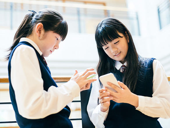 有料lineスタンプ目的も 女子中高生で 自画撮り 被害が起きる理由 Page 2 Cnet Japan