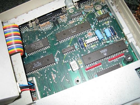 　Atari STのフロッピードライブの内部チップ
