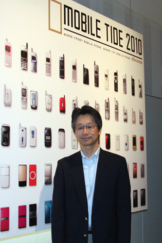 　初日の5月22日には、NTTドコモ 取締役執行役員である永田清人氏が登場した。TZ802Bが登場した1987年当時、永田氏自身は携帯電話のソフトウェア開発に従事していたという。