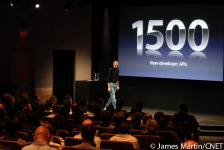 　Jobs氏が今日のまとめに入り、紹介したのは新OSの100ある新機能のうち、たったの7つであるとした。1500の新しいAPIが用意されている。