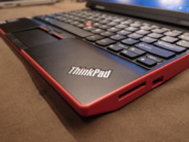 フォトレポート：写真で見るレノボ「ThinkPad X100e」＆「ThinkPad Edge 13”」