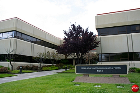 　カリフォルニア州マウンテンビューにあるエイムズ研究センター内の、NASA高度スーパーコンピューティング施設の外観。