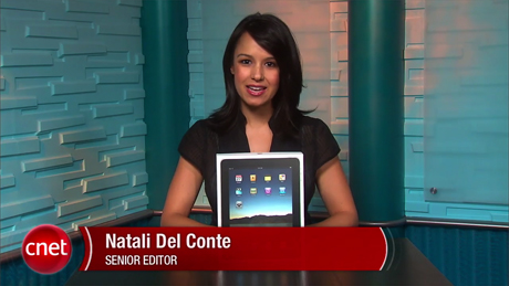 　米国時間4月3日に米国での発売が予定されているAppleの「iPad」。同タブレットデバイスを米CNET Newsが入手し、パッケージ開封の様子をビデオで公開した。ここでは、同ビデオの内容を画像で紹介する。

　今回、Natali Del Conte記者が開封するのは、iPadのWi-Fiバージョン。