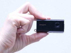 エグゼモード、4つのカラーモードを搭載し写真や動画を撮影できるトイカメラ