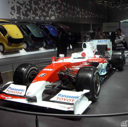 　会場ではF1カー「TF109」も特別展示されていた。