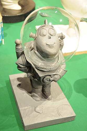 　初期のバズ・ライトイヤーのウレタン樹脂製モデル。「トイ・ストーリー」用にBud Luckey氏が作成。今回の展示では、「トイ・ストーリー」のウッディ、「レミーのおいしいレストラン」のリングイニやレミー、「ファインディング・ニモ」のギル、「モンスターズ・インク」のマイクなど、Pixarの全長編11作品に登場したキャラクターのこのようなモデルを見ることができる。