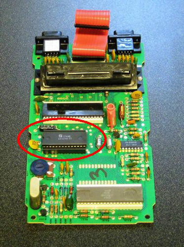 　Atari 2600のCPUチップ。当時よく使われていた6502プロセッサに比べ処理能力の低い6507だ。
