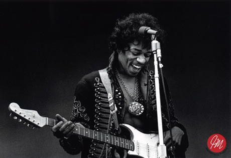 　Jimi Hendrixの素晴らしい写真をもう1枚。同じくモンタレーポップフェスティバルで撮影。Marshall氏は、Jimi Hendrixからたった1mほど離れた所から「Leica M2」で撮影した。