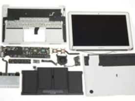 フォトレポート：分解、新「MacBook Air」13インチモデル--11インチとの違いはいかに