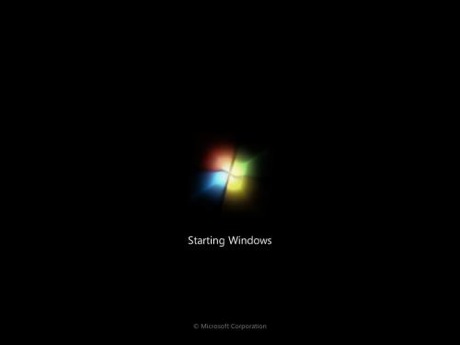 　Windows 7の起動画面。