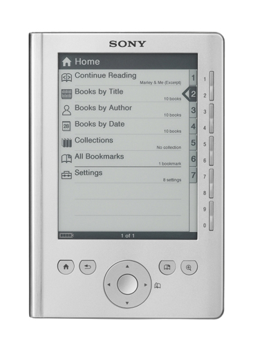 Reader Pocket Edition（PRS-300）の仕様3（画像はシルバーバージョン）
- メーカー希望小売価格は199ドル
- 保護用ネオプレンケースとUSBケーブルを同梱
- Adobe PDF、Microsoft Word、BBeB、 EPUBなどのファイルをサポート