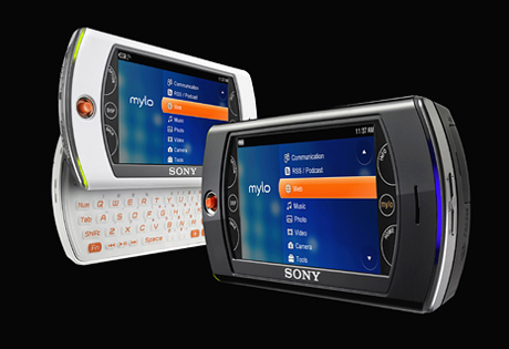 27. ソニー「mylo」（2006年〜2008年？）

　ソニーのmylo（「My Life Online」）は、基本的にはキーボードが付いたPSPだった。myloは高校生や大学生の関心を引くはずだったが、価格が高く、どこからでもワイヤレスで接続できるわけではなかった（Wi-Fi機能を備えていたが、携帯電話オプションはなかった）上に、PSPのゲームをプレイすることもできなかった。多くのソニー製デバイスと同様に、myloもデザインは美しかったが、コンセプトに致命的な欠陥があった。「mylo 3」が発売される可能性は低いだろう。