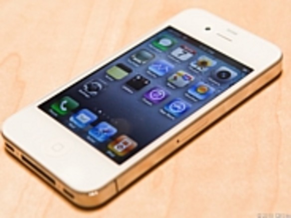 「iPhone 4」のホワイトモデル、2011年春に発売延期へ--米報道