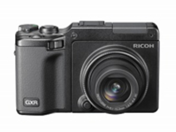 リコー、ユニット交換式カメラ「GXR」の専用キット第2弾--3倍ワイドズームを搭載