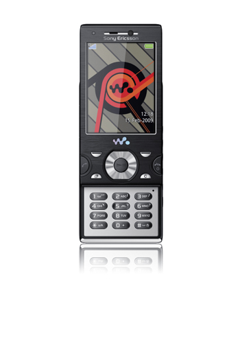　Sony Ericsson W995は、スライド式キーボードを搭載。
