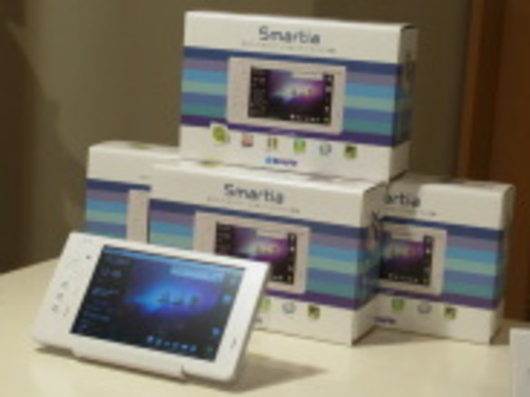 NECビッグローブ、7インチのAndroidタブレット「Smartia」を発売--価格は4万2800円