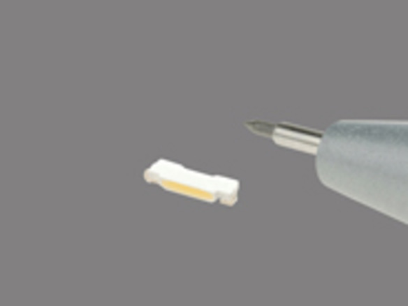 シャープ、中小型液晶用バックライト向け高色再現性白色サイド発光チップLEDを開発