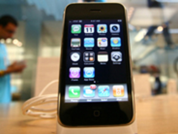 フォトレポート：「iPhone 3G」、米国でも発売--サンフランシスコApple Storeの様子