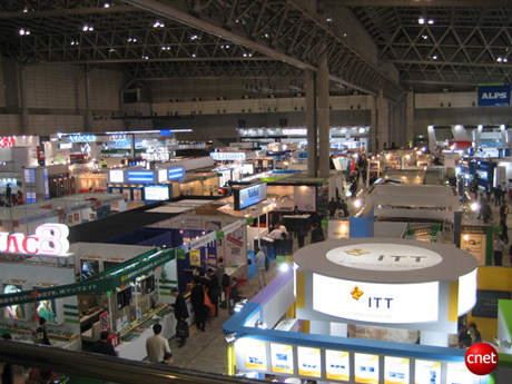 　IT、エレクトロニクス総合展の「CEATEC JAPAN 2008」が9月30日から千葉の幕張メッセで開幕した。ここでは、米CNET記者が会場で見つけた製品を画像で紹介する。