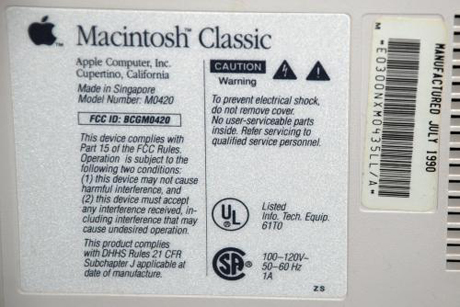 　このApple Mac Classicは1990年7月製造だ。