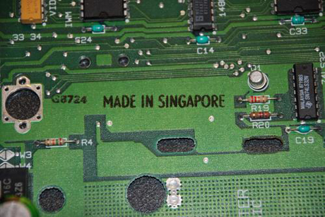 　われわれが入手したApple IIcは、大半が中国製の現在のApple製品と異なり、シンガポール製だ。