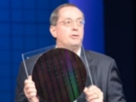 インテル、22ナノメートルテクノロジを発表--32ナノメートルプロセッサのデモも