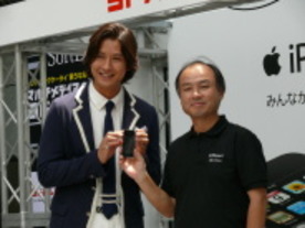 「本当に快適に使えます」谷原章介氏がiPhone 3Gをアピール