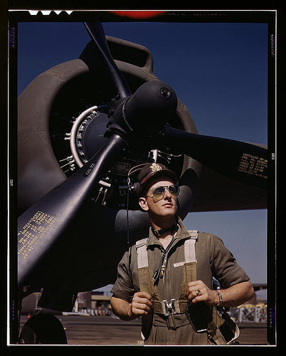 　Palmer氏は、同じ1942年に、米陸軍のパイロットである"Mike" Hunter中尉の写真も撮影した。