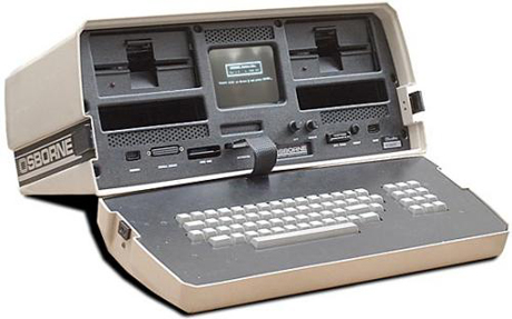 　Osborne 1：1981年にOsborne Computer Corporationから発売された「Osborne 1」は、本当の意味で初めてのポータブルコンピュータと考えられている。保護のため、ふたが閉まり、取っ手が付いている。さらに、オプションのバッテリーパックがあり、AC110V電源につながなくてもよい。
