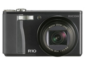 リコー、7.1倍ズーム搭載のコンパクトデジタルカメラ「RICOH R10」