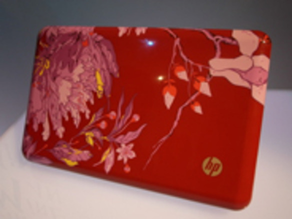 鮮やかな花柄か、和風プリントか--写真で見るMini PC「HP Mini 1000」