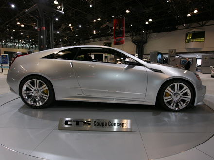 　われわれはCadillacの新型CTSを高く評価し、「2007 CNET Tech Car of the Year」に選んでいる。Cadillacはそのデザインを踏襲しながら、そのアグレッシブな走行性能にふさわしいクーペモデルを作成した。
