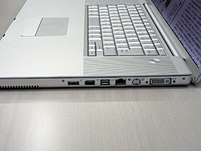 PowerBook G4 17インチモデルのインターフェイス部分
