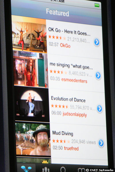 　iPod touchにはまたiPhoneと同様、YouTubeを視聴できるアプリケーションが入っている。