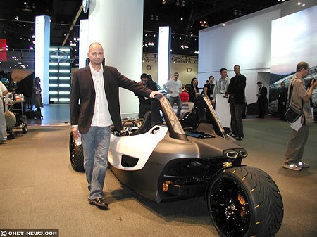 Volkswagenの北米担当チーフデザイナー、Derek Jenkins。「GX3」の開発にあたった。