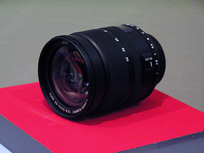 　「LEICA D VARIO-ELMARIT Lens 14-50mm F2.8-3.5 ASPH」は、デジタル専用設計レンズだ。