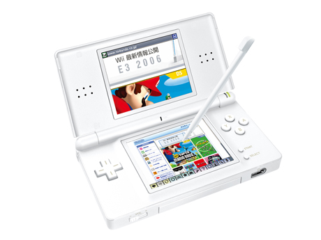 任天堂は携帯ゲーム機「ニンテンドーDS」向けのウェブブラウザ「ニンテンドーDSブラウザー」を発表した。発売は7月24日からで、オンライン販売のみとなる。