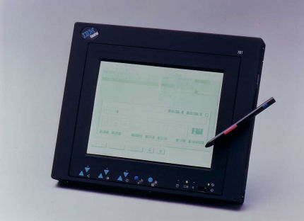 タブレットPCなどペン入力のインターフェースを備えたPCの歴史も長い。写真は1993年に発売されたペンコンピュータ「IBM ThinkPad 710T」。ペン入力用OS「PENDOS」に対応したモデル。