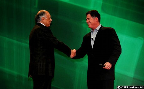 　AMDの最高経営責任者（CEO）Hector Ruiz氏は、Oracle主催のOpenWorldカンファレンスでMichael Dell氏と共にステージに登場した。