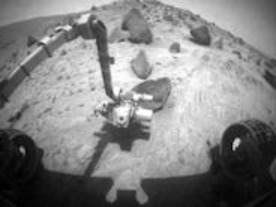 フォトレポート：火星を駆ける探査車--砂まみれになりながら奮闘