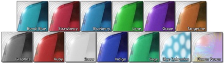 　2001年になるとiMacのカラーバリエーションは13色にまで増えた。写真はボンダイブルー、ストロベリー、ブルーベリー、ライム、グレープ、タンジェリン、グラファイト、ルビー、スノー、インディゴ、セージ、ブルーダルメシアン、フラワーパワー。