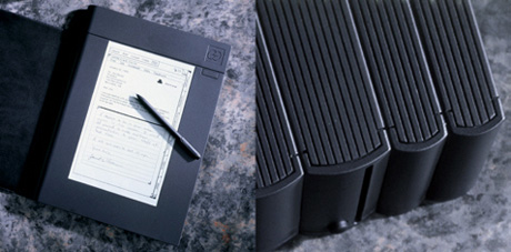 GO Corporationの「Personal Communicator」（1991年）。スタイラス（ペン）による操作を実現。