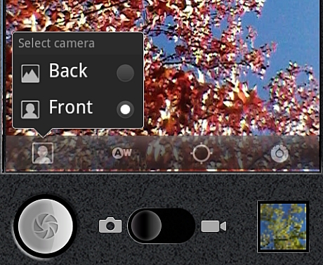 前部カメラ

　Android端末に前面カメラが搭載されている場合、Gingerbread OSでは、カメラアプリケーションから静止画と動画の撮影が選択できる。