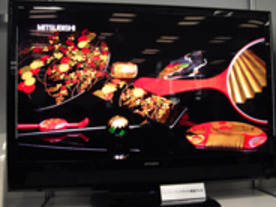 三菱電機、レーザー液晶テレビを開発--2011年度内発売へ