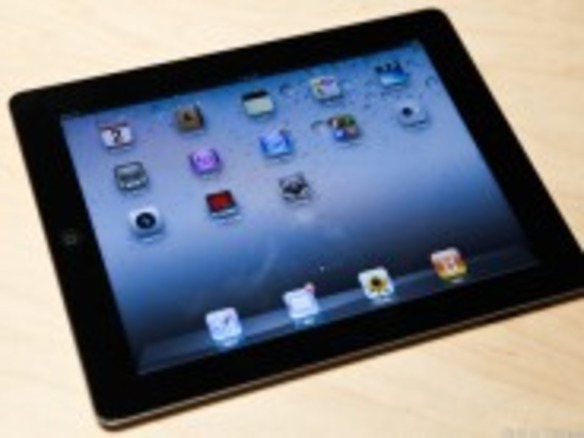 フォトレポート：待望の「iPad 2」をチェック--より薄くて軽いアップル製タブレット