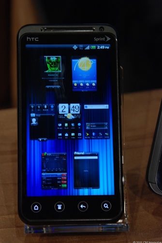 　HTCの「Leap」機能。7つ全てのホーム画面をサムネールで表示することができる。