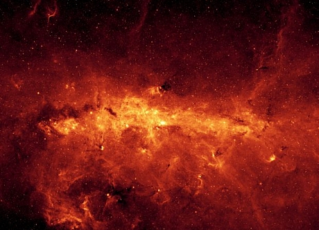 　Spitzer宇宙望遠鏡で撮影した銀河系の中心。