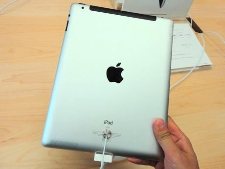 iPad 2ブラックモデルの背面。