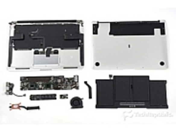 フォトレポート：分解、第3世代「MacBook Air」--新しい13インチモデルの内部