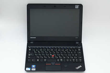 写真で見るレノボ「ThinkPad X121e」--11.6型液晶のXシリーズ小型低